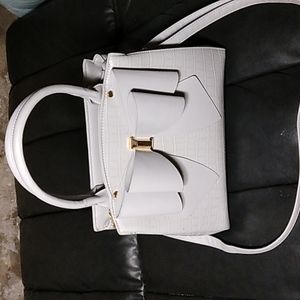Crossi Bow Handbag